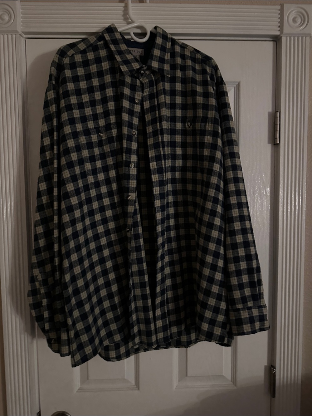 Long-Sleeve Button-Up Shirt Jacket in Navy & Cream - Unbranded